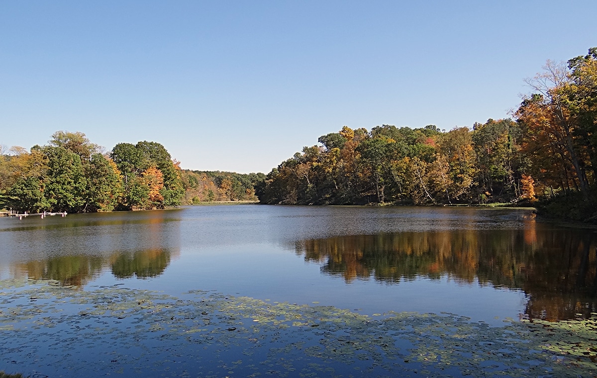horizontal photo of the lake at blue rock state park. Image credit: Jaci Starkey on Flickr