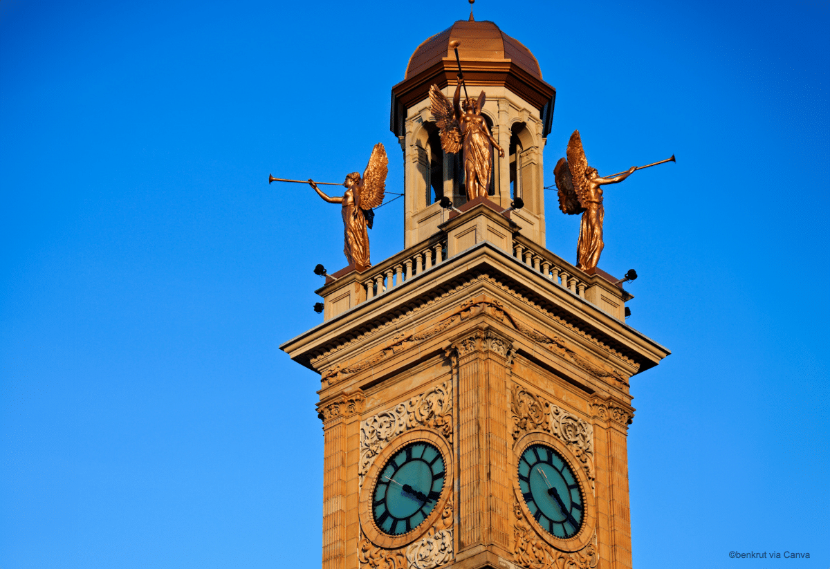 horizontal photo of the clock tower at the Stark County Courthouse