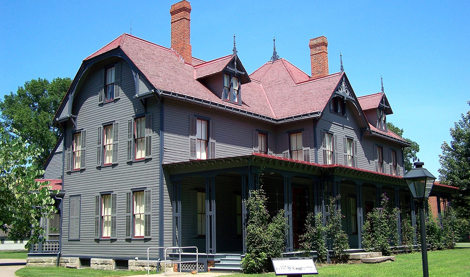 horizontal photo of the James A. Garfield National Historical Site farmhouse. Image via Wikimedia Commons