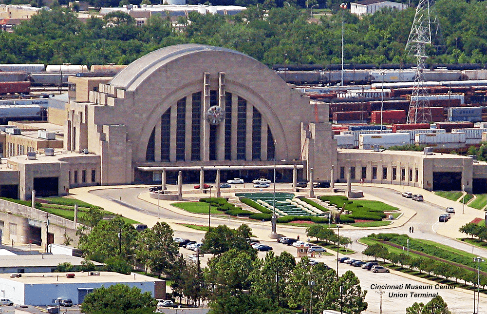 horizontal photo of the Cincinnati Museum Center at Union Terminal